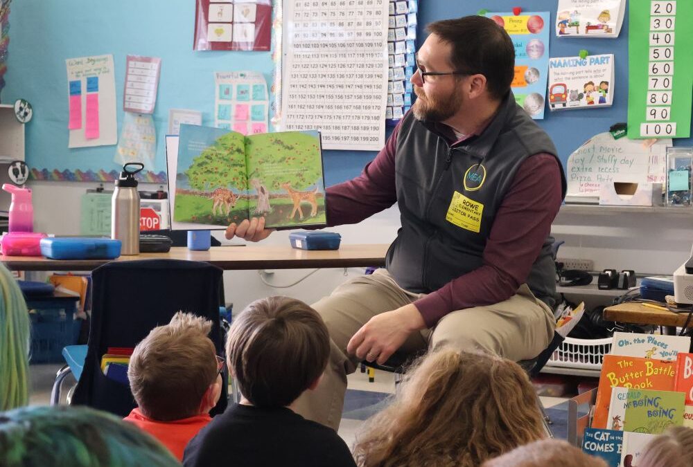 Maine Education Association Launches Annual Read Across Maine Program